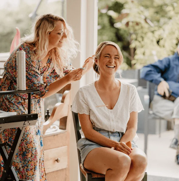 Laura Jaffret Coiffeuse et Maquilleuse